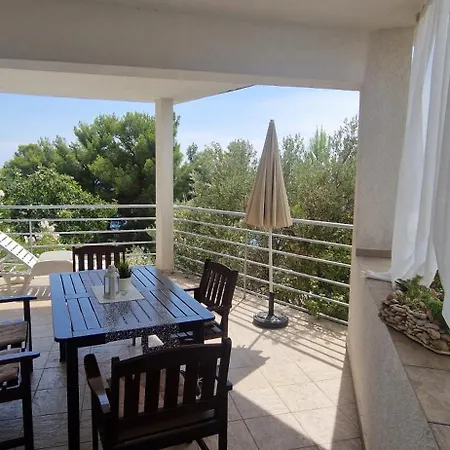 Holiday Zunic 3 Apartmán Murter